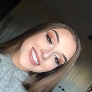 Meet your Posher, Isabella